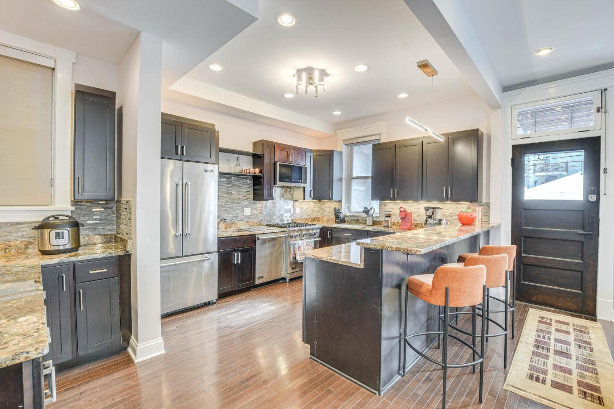 Spacious Condo With Deck About 3 Mi To Downtown Chicago! エクステリア 写真