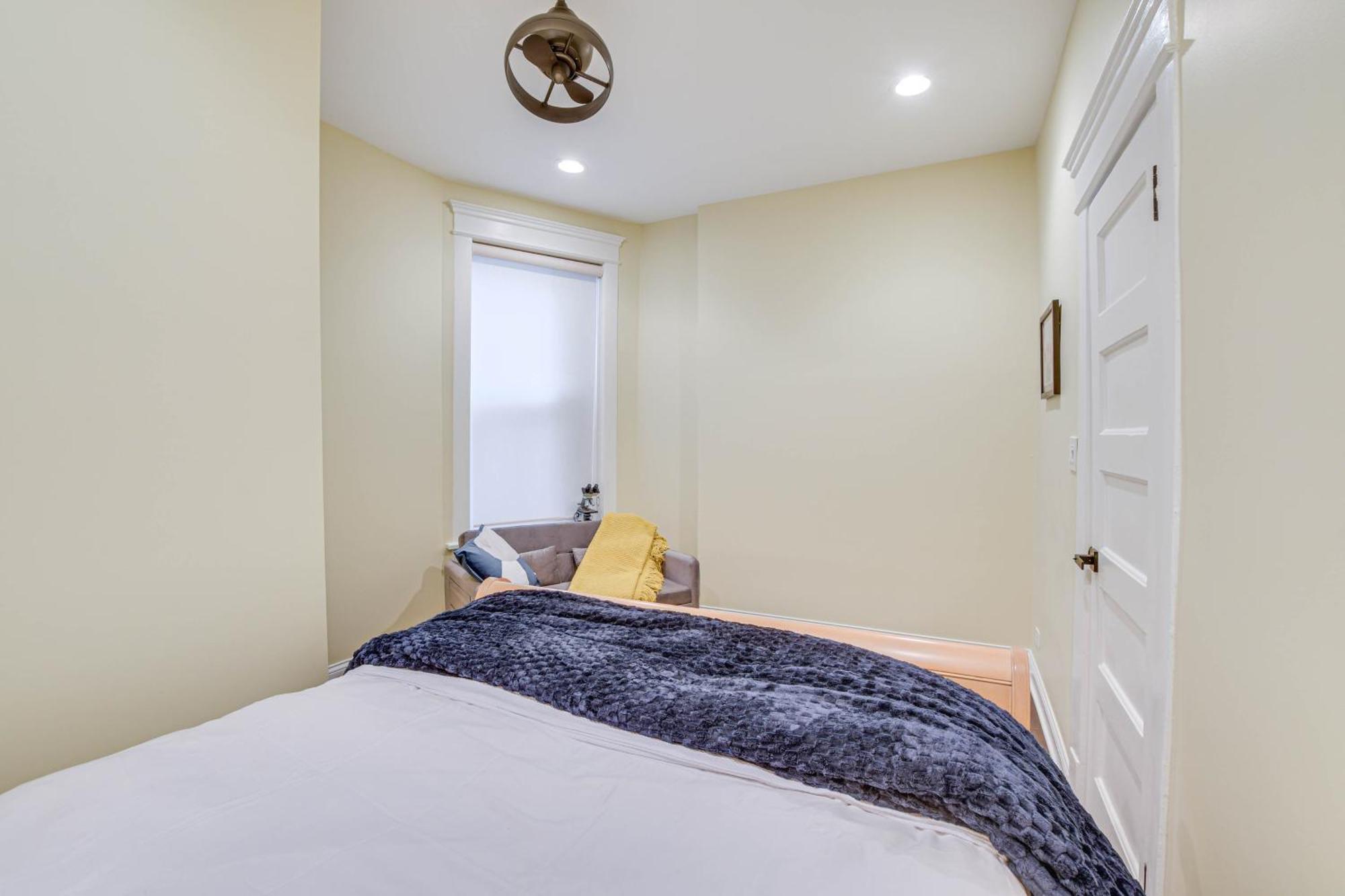 Spacious Condo With Deck About 3 Mi To Downtown Chicago! エクステリア 写真